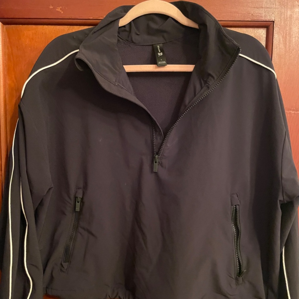 Running Jacket - Picture 2 of 3
